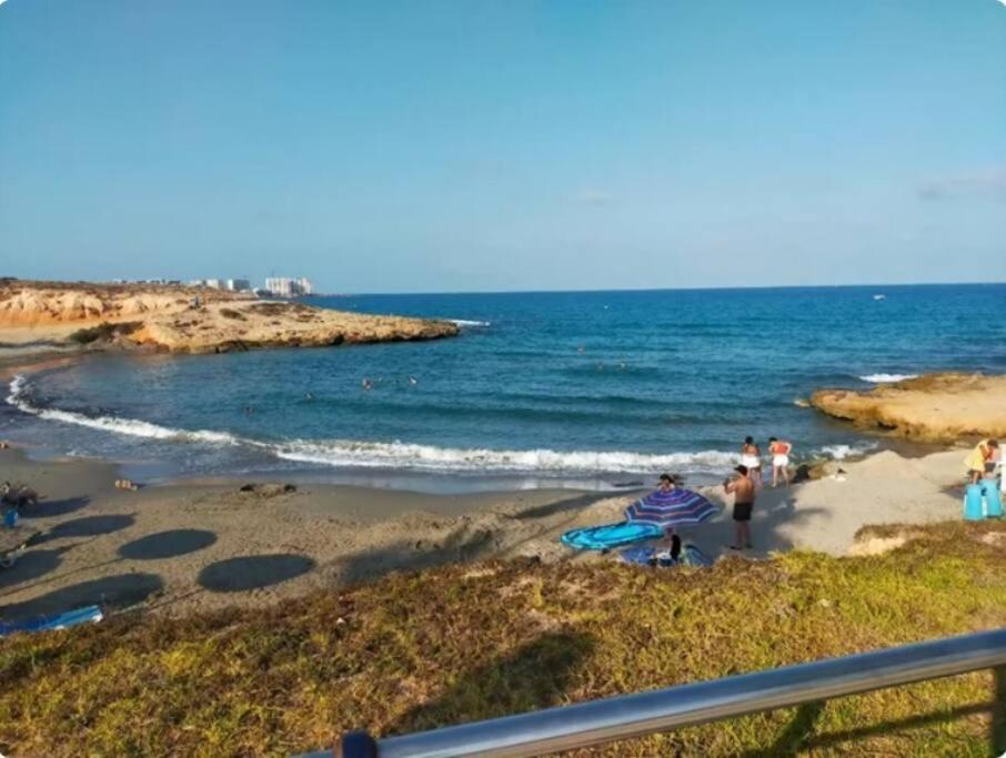 Mar Azul Adosado, Patio Y Solarium Leilighet Torrevieja Eksteriør bilde